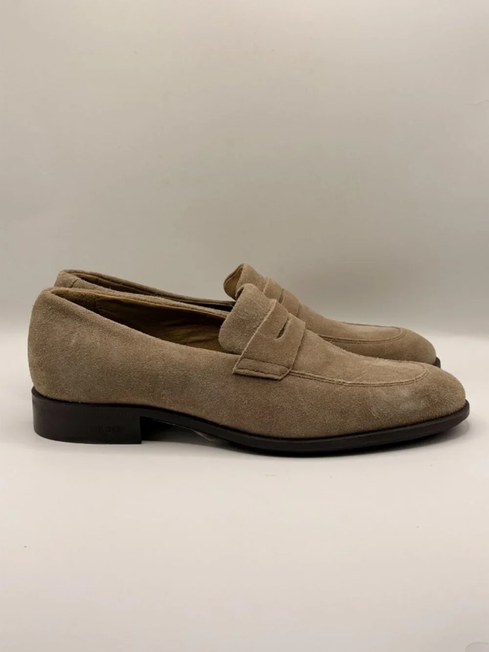 BOSS Mens Medium Beige Penny Loafer Sz 7.5
